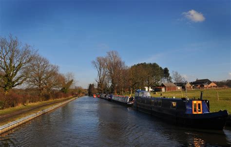 Travels On The U K Canal System With Narrowboat San Serriffe Winter