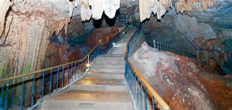 La Cueva De Bellamar Un Palacio Del M S Bello Cristal Covering Cuba