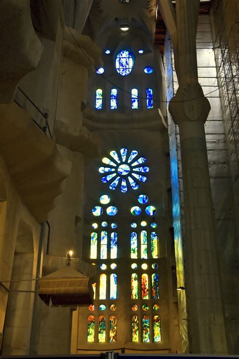 Barcelona Photoblog: Sagrada Familia Cathedral: Stained Glass Window