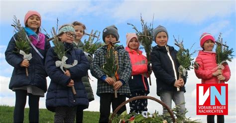 Palmbuschen Binden Als Sch Ne Outdoor Aktion Vorarlberger Nachrichten