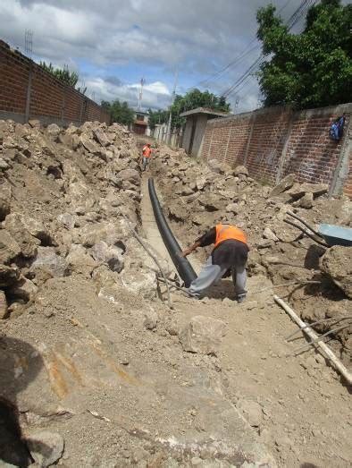 Habitantes De Comanjilla Se Benefician Con Obras De Drenaje El