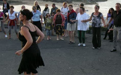 Danserien Sant Ke Initiation aux danses bretonnes Le Télégramme