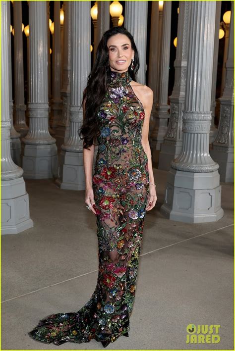 Kristen Wiig More Celebs Embrace Naked Dress Trend At LACMA Gala