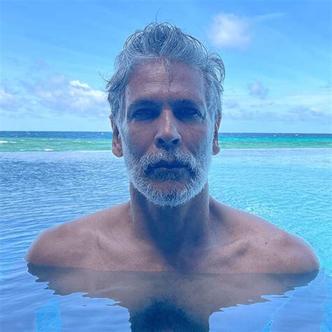 Milind Soman Turns 57 Celebrates Birthday With Free Dive In Indian Ocean Video Trendradars