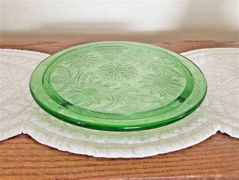 Depression Era Uranium Vaseline Glass Cake Plate By JEANNETTE