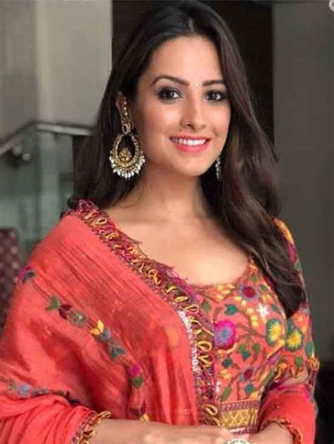 Anita Hassanandani Wiki, Age, Husband, Marriage, Family, Movies & More