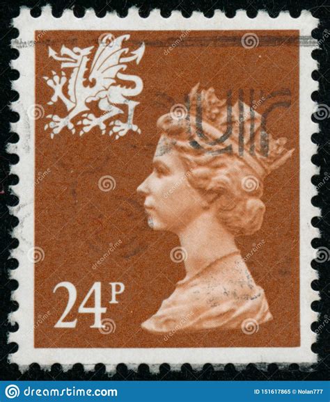 Vintage Stamp Printed In Great Britain 1988 Shows Queen Elizabeth II