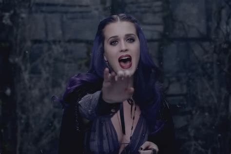 Arti Lirik Lagu Wide Awake Katy Perry Cermati Arti Dari Lirik Lagu