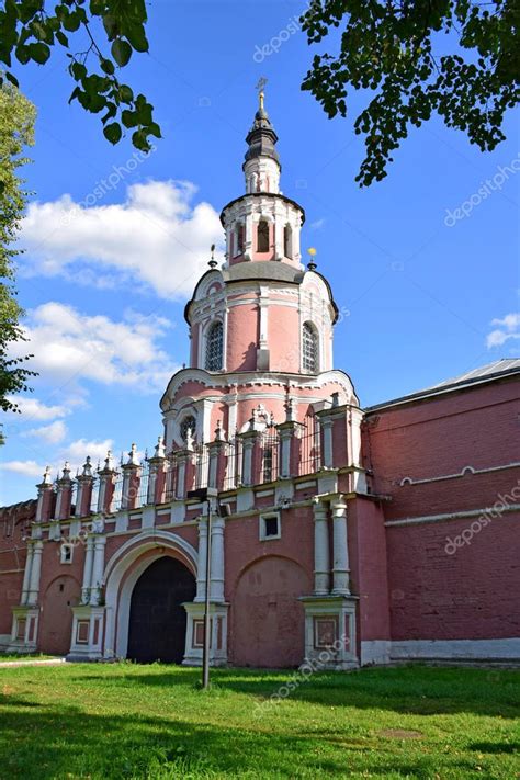 La Iglesia De La Puerta Del Icono De Tikhvin De La Madre De Dios Fue