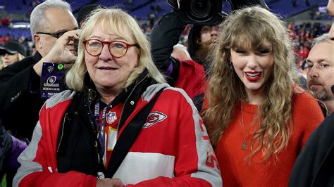 Donna Kelce Didn’t Make ‘Calculating’ Move With Taylor Swift