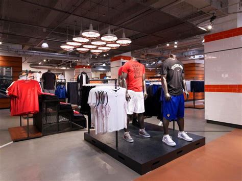 Nike Merchandising Macys Visual Merchandising Herald Square Vybe