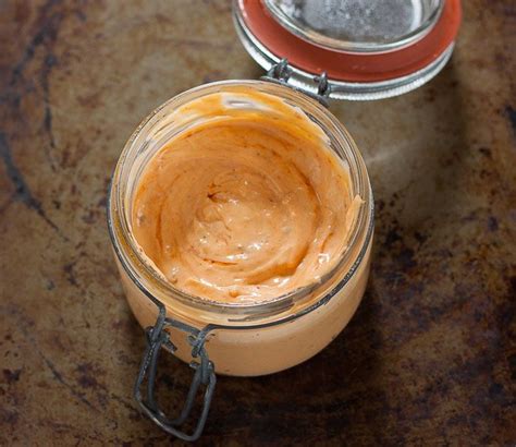 Easy Chipotle Mayo Sauce | Recipe | Chipotle mayo sauce, Garlic mayo ...