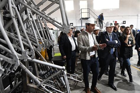 El Gobernador ParticipÓ De La InauguraciÓn De La Primera FÁbrica De