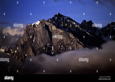 Dramatic scenery in north Yunnan province Stock Photo - Alamy