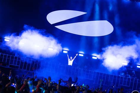 Armin Van Buuren Live At Ultra Music Festival Miami