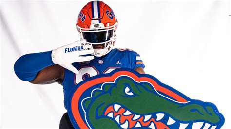 Imposing Gators DL Target Michai Boireau Shares Pledge Date - Sports ...