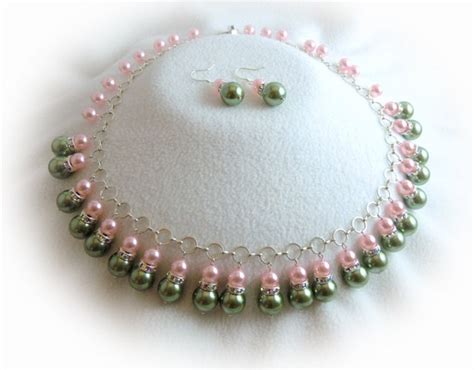 Items Similar To Pink And Green Pearl Rhinestone Necklace Set On Silver