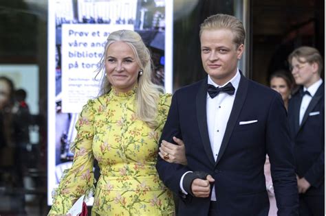 Prinzessin Mette Marit Freundin Von Sohn Marius Teilt Private