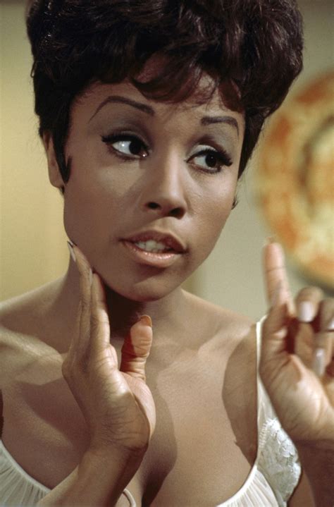 Diahann Carroll Tv Series Julia Remembered By The Late Actress