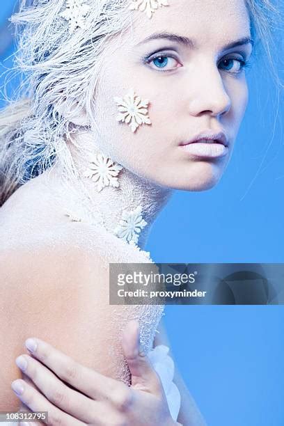 Ice Queen Makeup Photos and Premium High Res Pictures - Getty Images