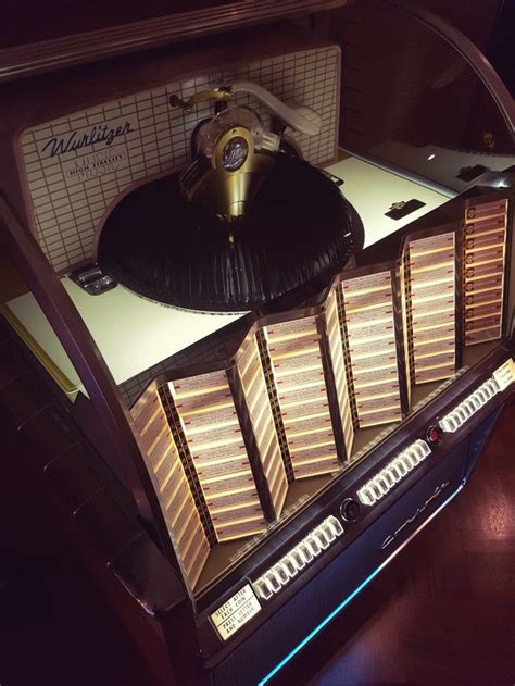 Wurlitzer 2200 1958 200 Selections Jukebox The Selection 50s