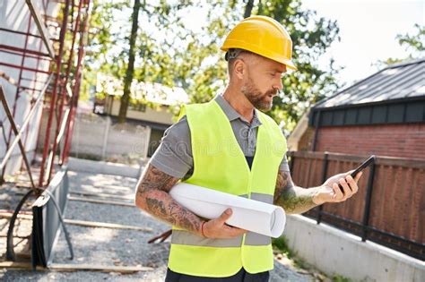 Handsome Bearded Construction Worker with Tattoos Stock Image - Image ...