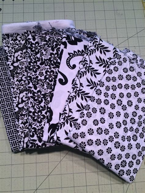 Black And White Fat Quarter Bundle Quilt Shop By Rileysquilts