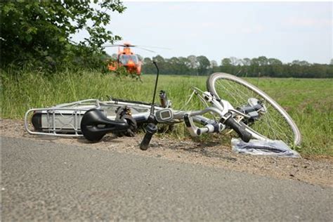 J Hriger E Bike Fahrer Nach Unfall Mit Lieferwagen Schwer Verletzt