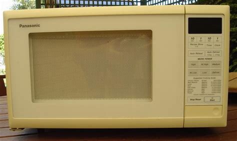 Stuff Microwave Oven