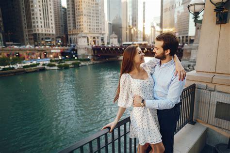 15 Romantic Ideas for a Date Night in Chicago - Midwest Explored