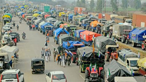 Farmers To Resume ‘chalo Delhi March After Overnight Halt Heavy