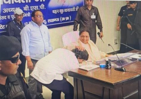 Mayawati Reinstates Nephew Akash Anand As Her Successor Odishabytes