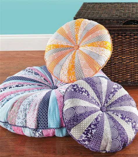 Create A Lovely Floor Pillow In Any Color Combo Quilting Digest