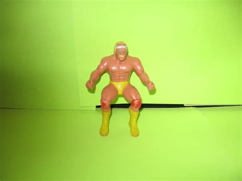 1985 Ljn Hulk Hogan Thumb Wrestler Etsy