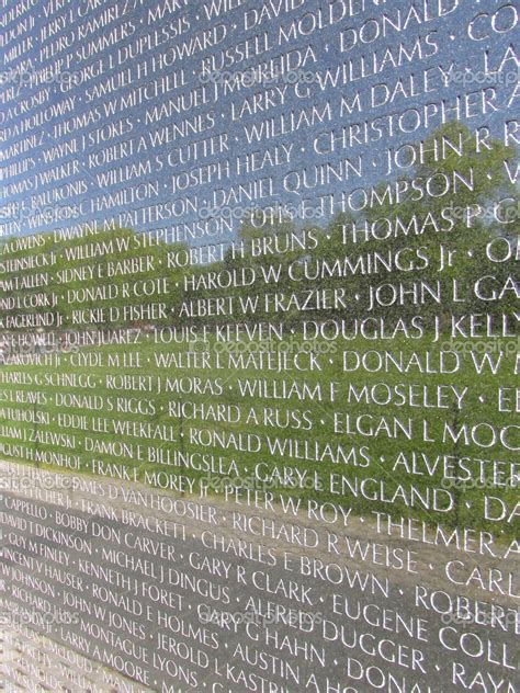 Vietnam wall memorial — Stock Photo © mgs999 #25507241