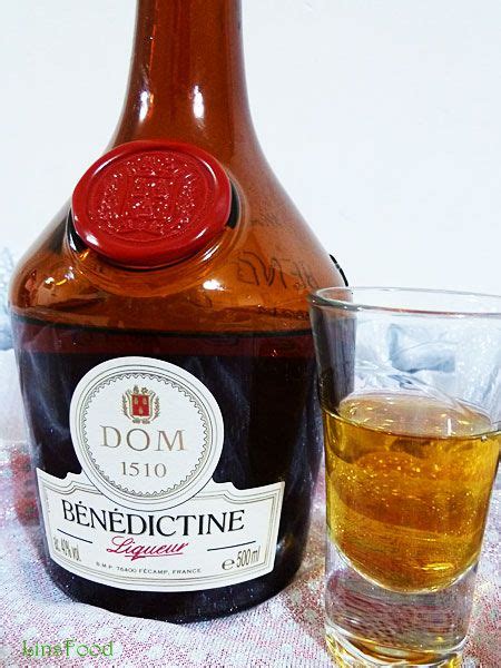 D O M Bénédictine a review Recipe Benedictine Cocktail drinks