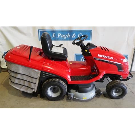 Honda 2417 V Twin Hydrostatic Ride On Mower In Good Working Order