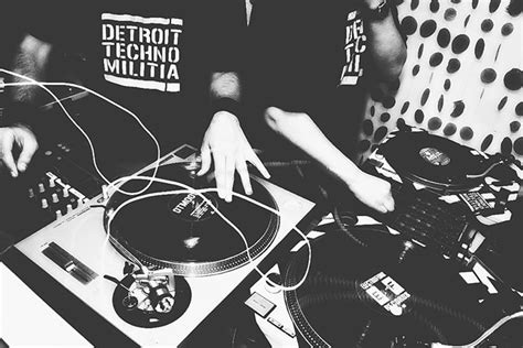 Turn it Up: We Chat with T.Linder from Detroit Techno Militia 2×4 ...