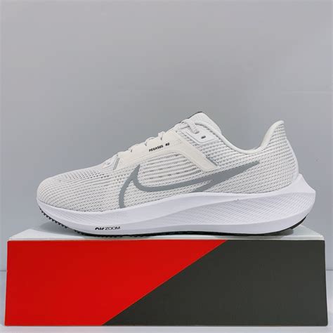 Nike Air Zoom Pegasus 40 男生 白色 舒適 透氣 緩震 氣墊 運動 慢跑鞋 Dv3853 102 蝦皮購物