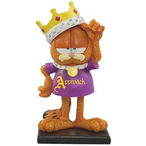 Garfield Approach King Statue Entertainment Earth