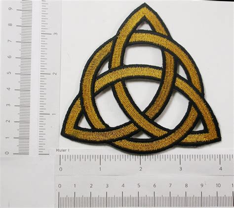 Triquetra Patch Embroidered Iron On Applique Pagan Wiccan Etsy