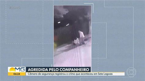 V Deo C Mera Flagra Homem Espancando Mulher No Meio Da Rua Em Sete