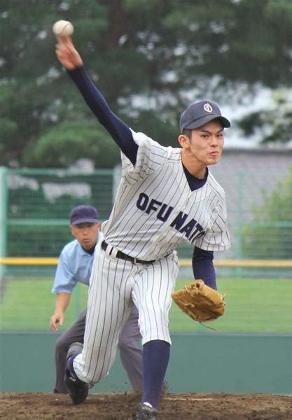 U－18断トツ！“令和の怪物”大船渡・佐々木朗希の正体 190センチ、最速157キロ巨人スカウト部長「いまプロに入っても3本の指に入る