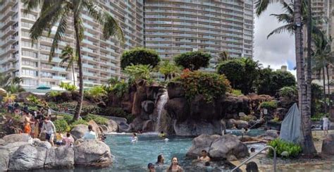 Hotel Review - Hilton Hawaiian Village Waikiki - 10xTravel