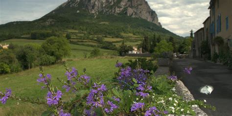 Pech De Bugarach Turismo De Limouxin P Gina Oficial De La Oficina