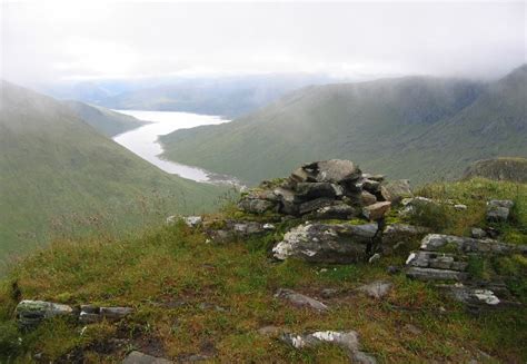 Summit Beinn Tharsuinn Richard Webb Cc By Sa Geograph Britain