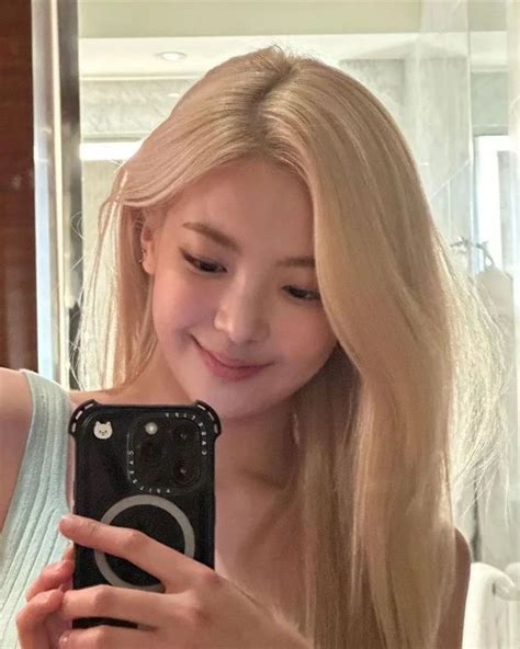 Lia Itzy 리아 On Instagram Blonde Lia Supremacy 🧡 Follow Liaitzy Jyp For