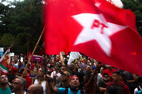 Galeria De Fotos Ato Em Defesa Da Democracia 8 1 Em São Paulo