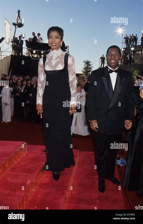 Angela Bassett 1995the 67th Annual Oscar Awards In Cak1036fbcredit