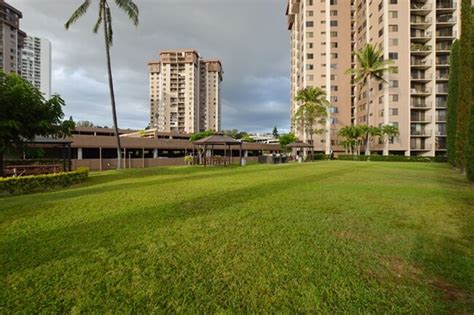 Park At Pearlridge 2 Bed 2 Bath 2 Parking Condo Condo For Rent In